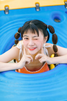 逃脱蓝静仪